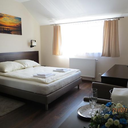 Hotel Pod Chelmem Ropa Ngoại thất bức ảnh